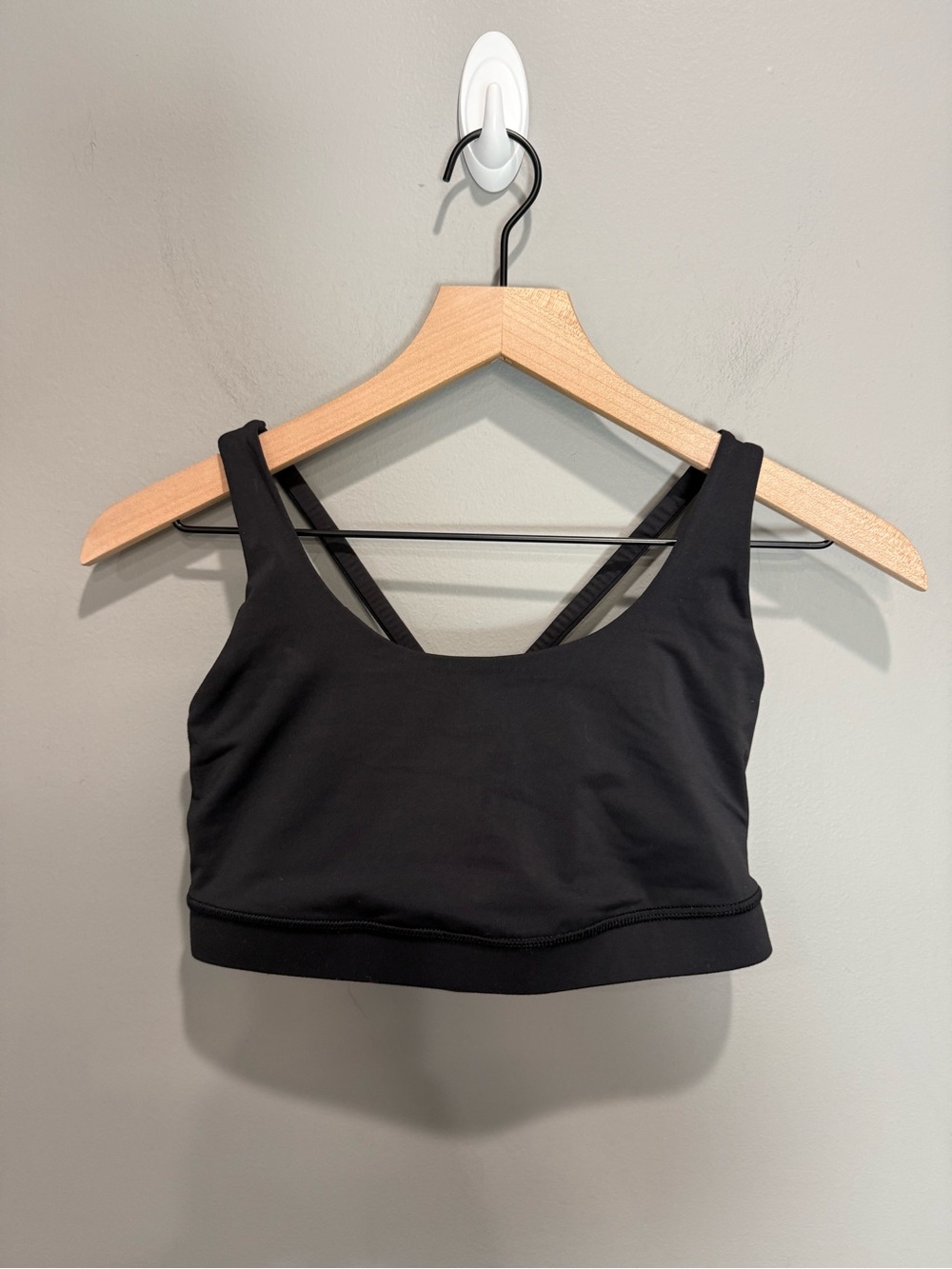 Lululemon Black Strappy Cross Back Sports Bra Size 10